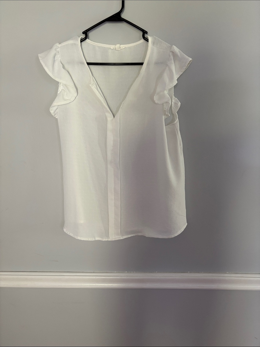 mine White Ruffle Sleeve V-Neck Camisole
